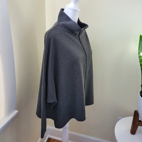 FH Clothing Co Black & Gray Striped Full Zip Long Sleeve Boxy Sweater Size S - Picture 10 of 16